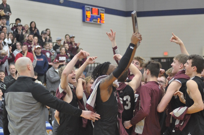 WIAA boys basketball: Falcons claim sectional title, punches ticket to state