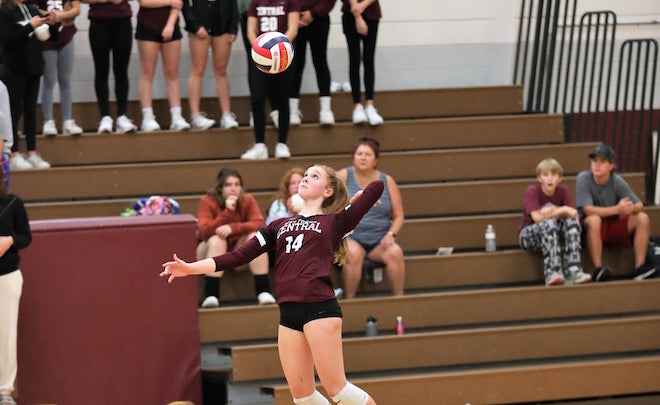 SLC Volleyball: Central places third in conference tournament